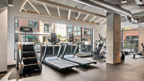 Landing at Foster on the Park - 1 Bedroom in Downtown
